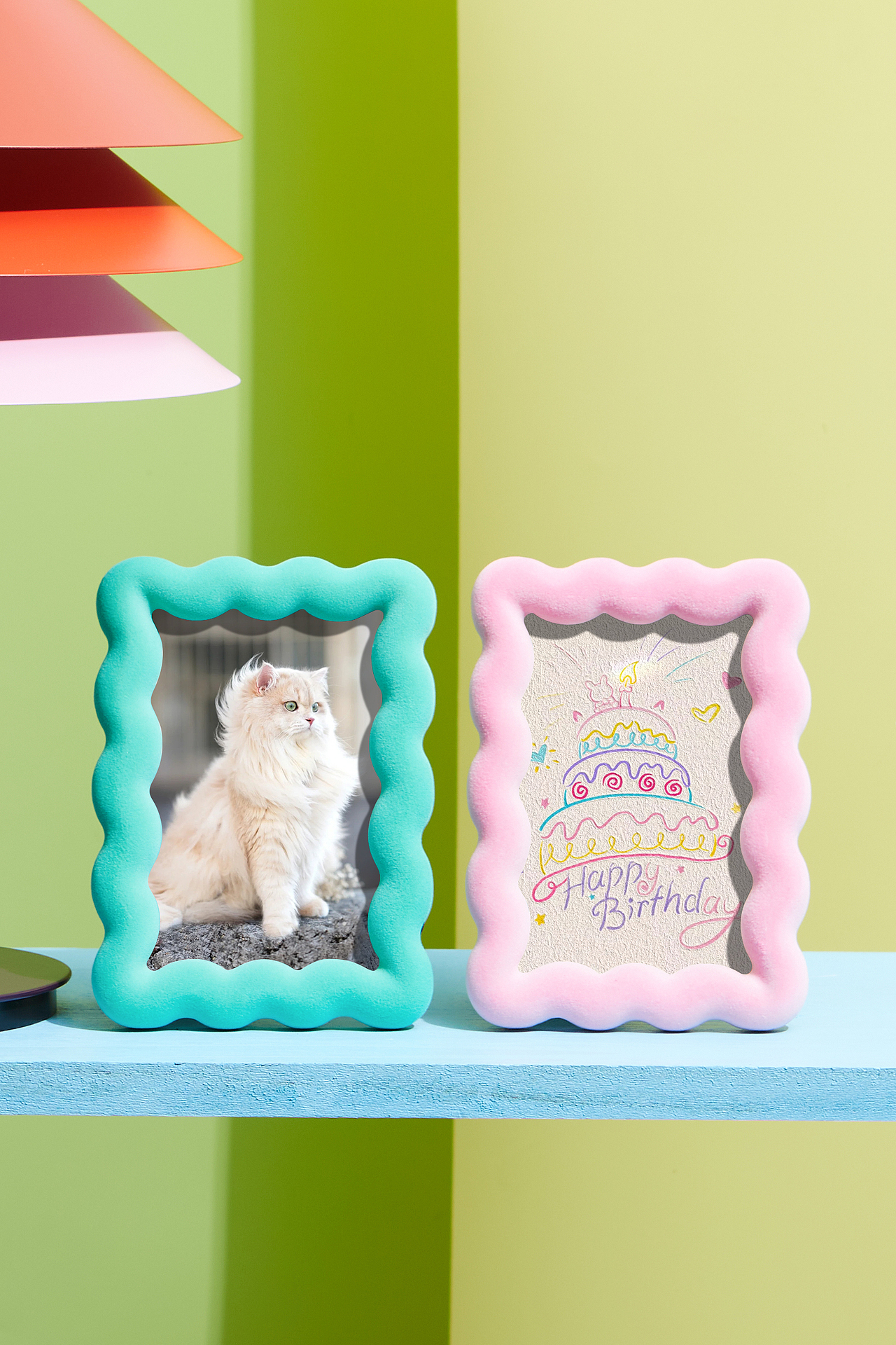 彩色波纹边相框