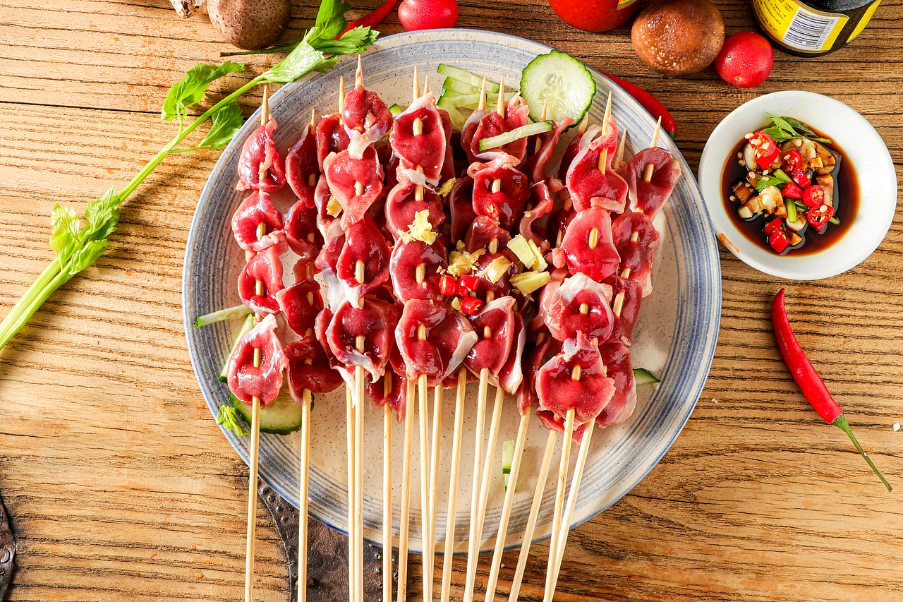 新鲜调理腌制烧烤食材秋刀鱼肉肠冷冻纯腿肉排调料鸡翅