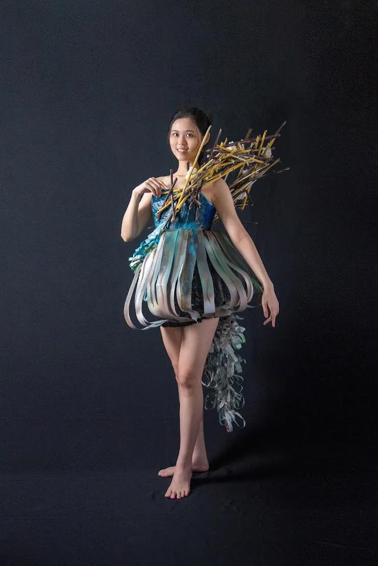 莱佛士学生Leong Siow Ling服装设计作品