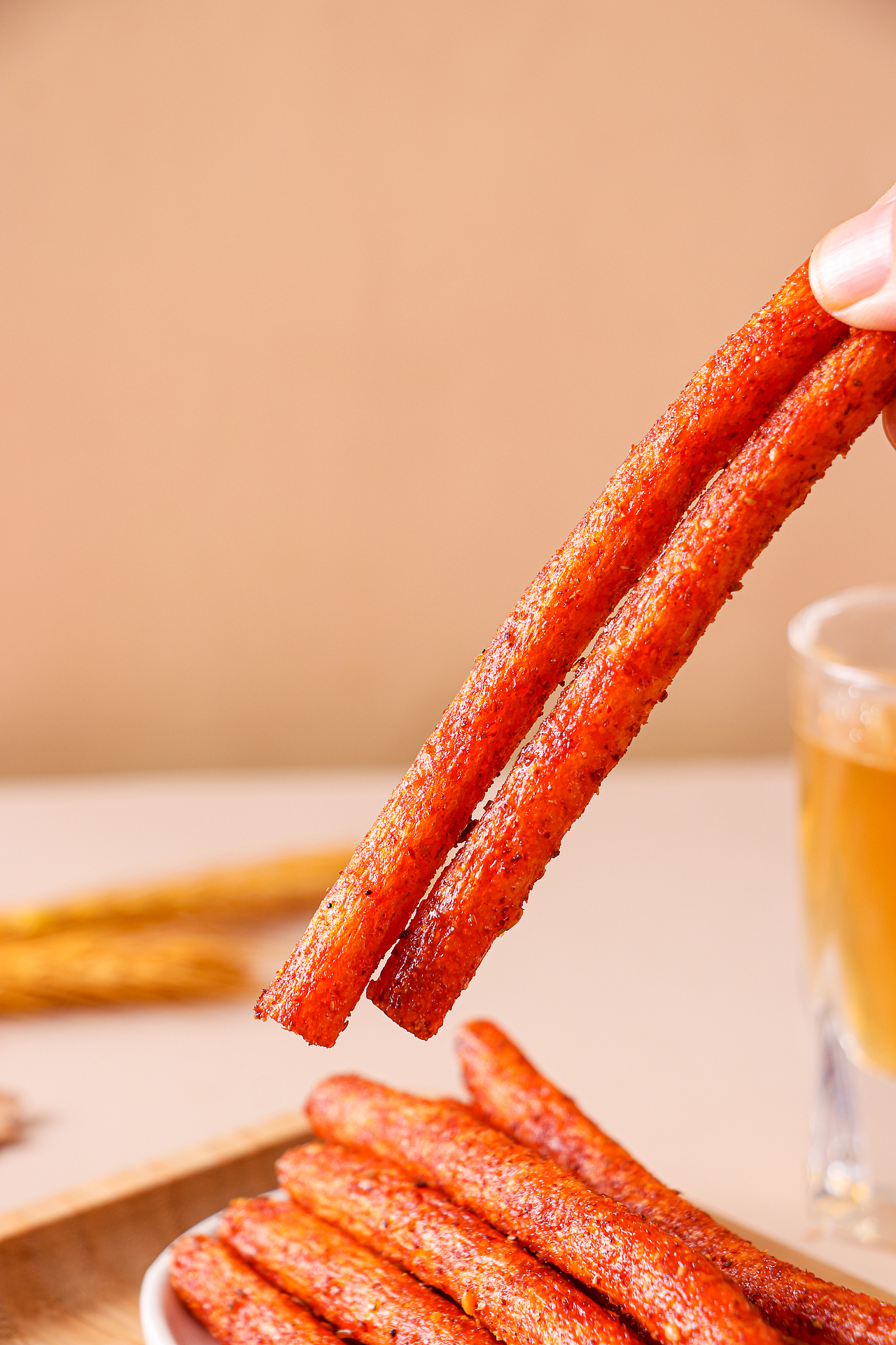 干脆辣片 料条 小面筋 辣味食品美食摄影光绪视觉策划