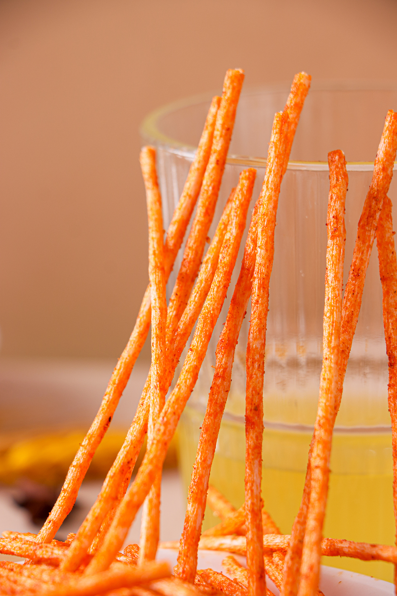 干脆辣片 料条 小面筋 辣味食品美食摄影光绪视觉策划