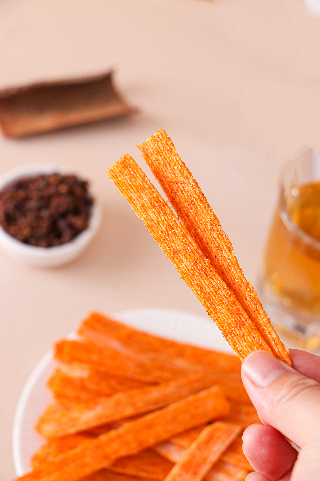 干脆辣片 料条 小面筋 辣味食品美食摄影光绪视觉策划