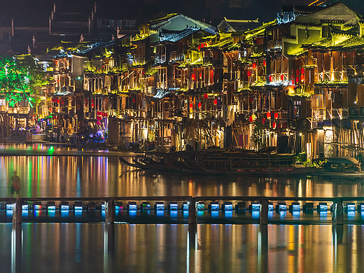 凤凰古城夜景