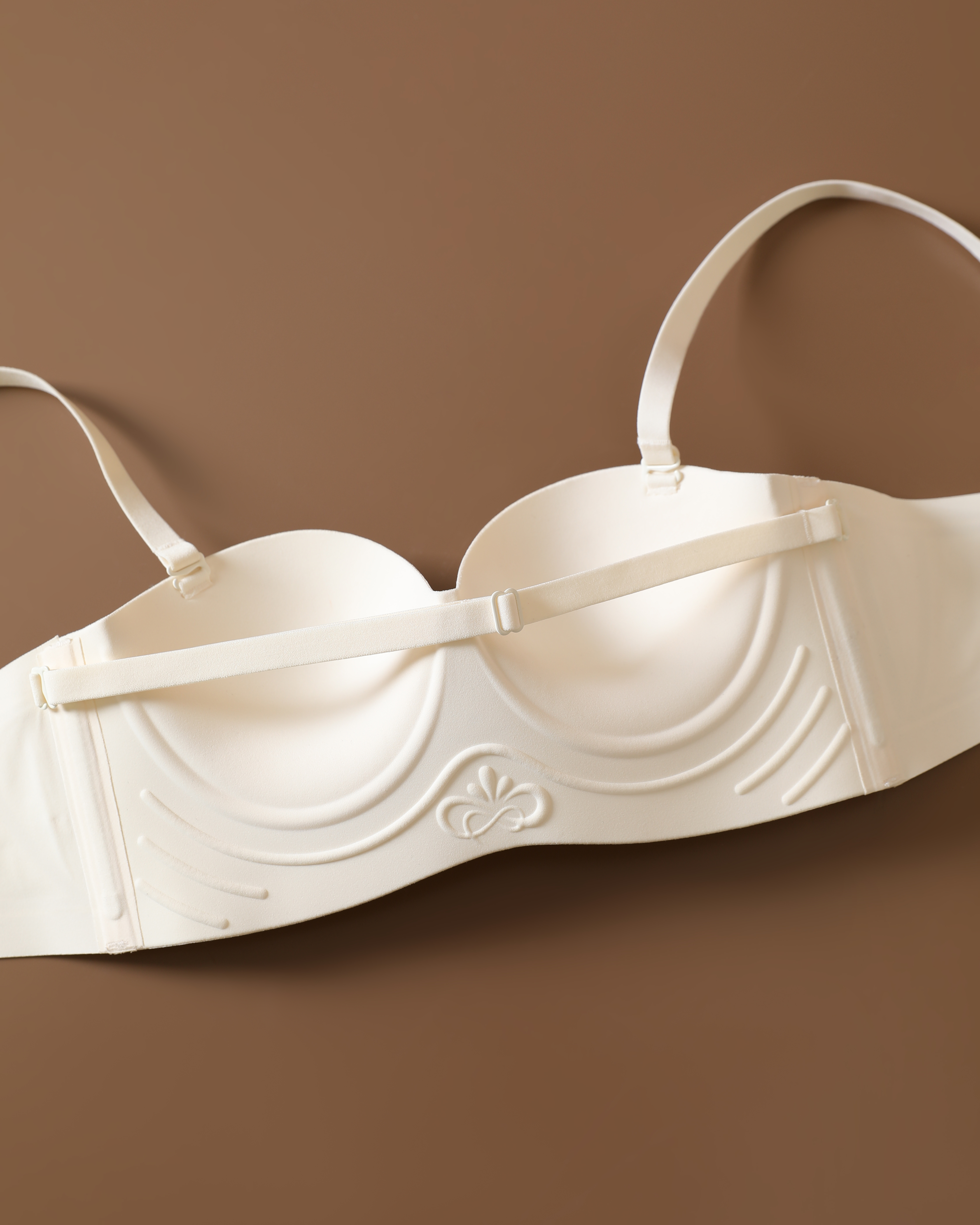 无痕文胸の内衣静物拍摄