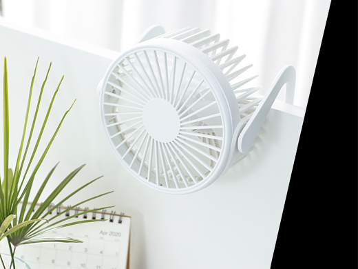 桌面迷你USB小风扇の静物拍摄