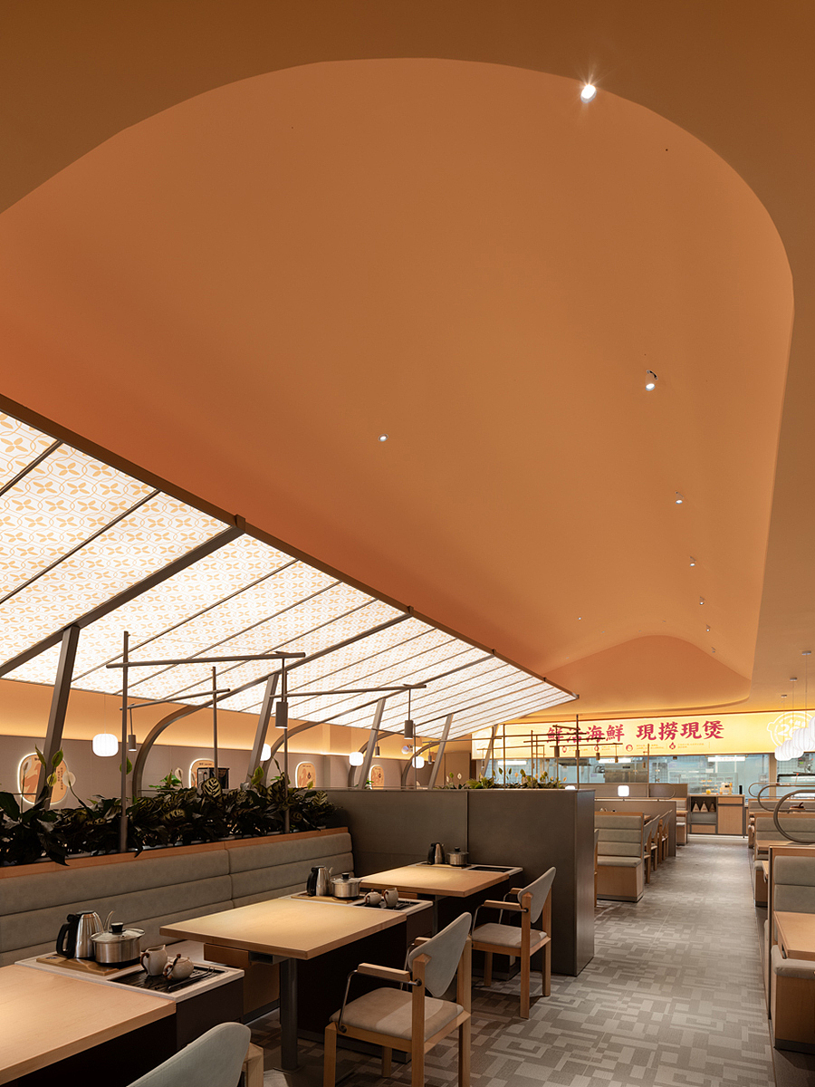 佛山餐饮设计，360㎡潮汕海鲜砂锅粥。全新升级场景