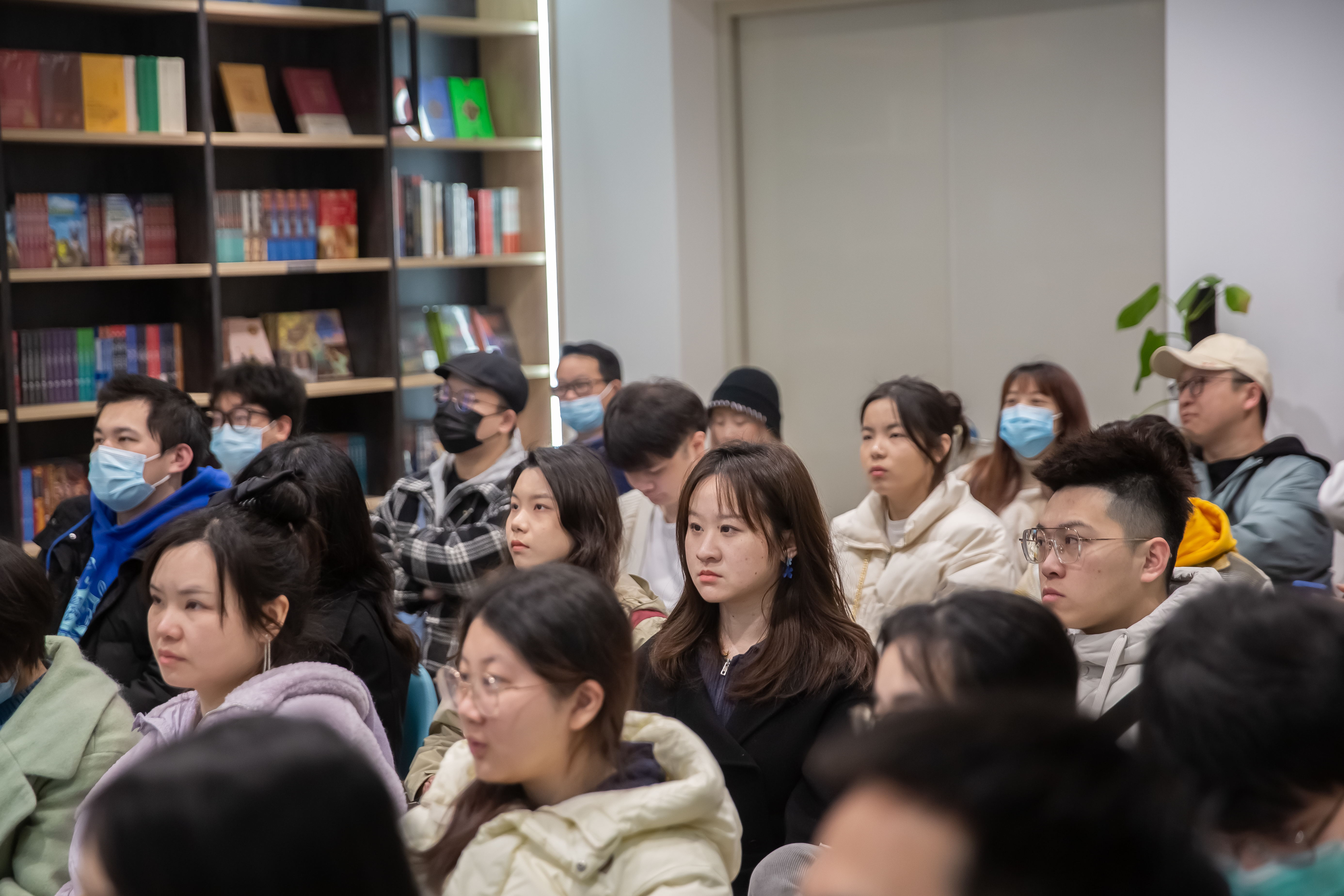 《AI时代，设计师如何进化》活动回顾（图ZMTQ4NDAzMjQ=） - 资讯 - 站酷设计师WHDS高森原创素材 - 站酷ZCOOL