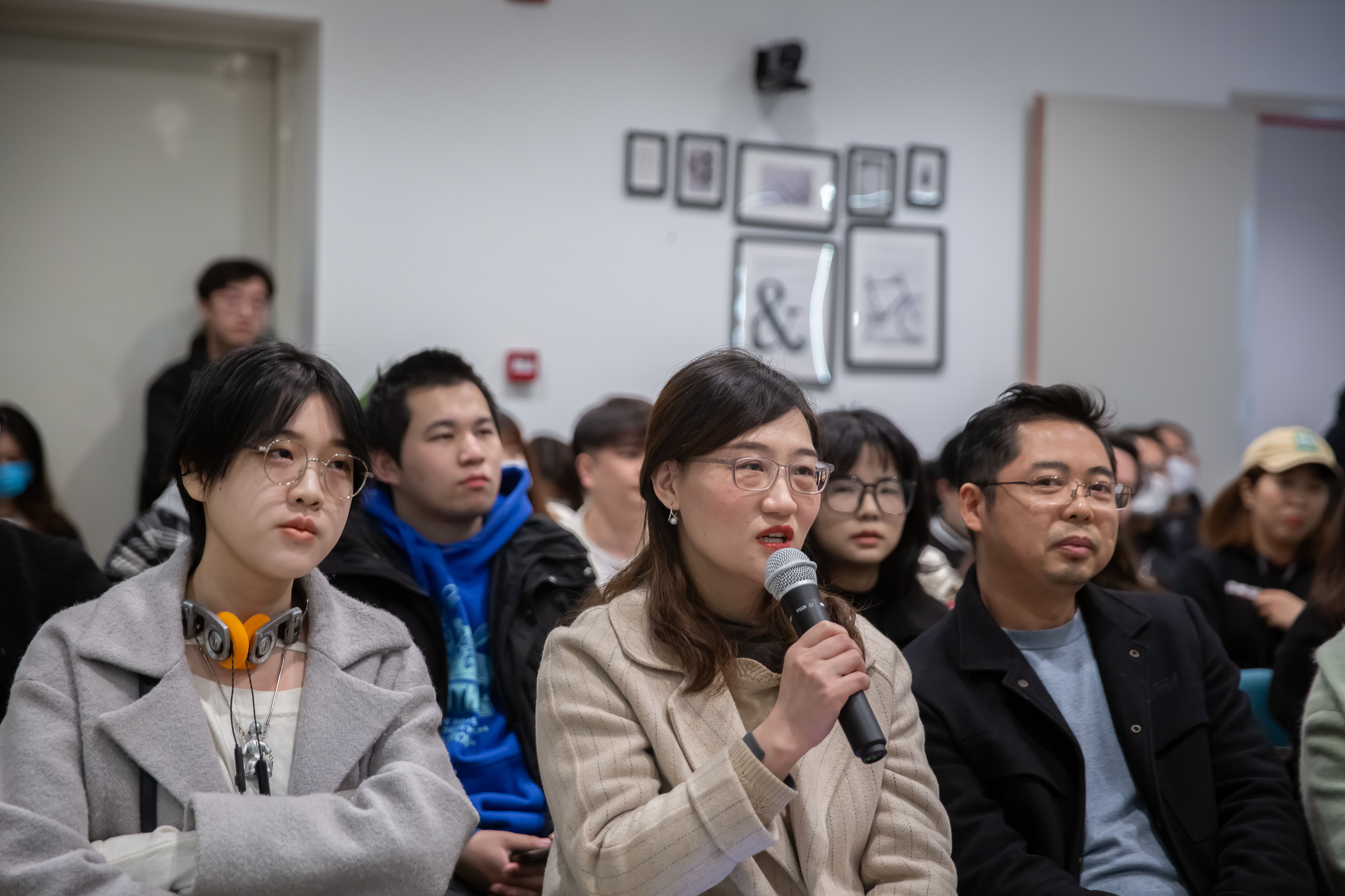 《AI时代，设计师如何进化》活动回顾（图ZMTQ4NDAzNDg=） - 资讯 - 站酷设计师WHDS高森原创素材 - 站酷ZCOOL