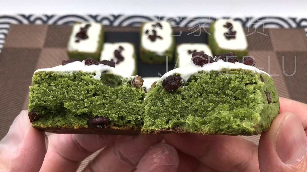 抹茶红豆司康,淡雅清新与醇厚甜蜜的邂逅。