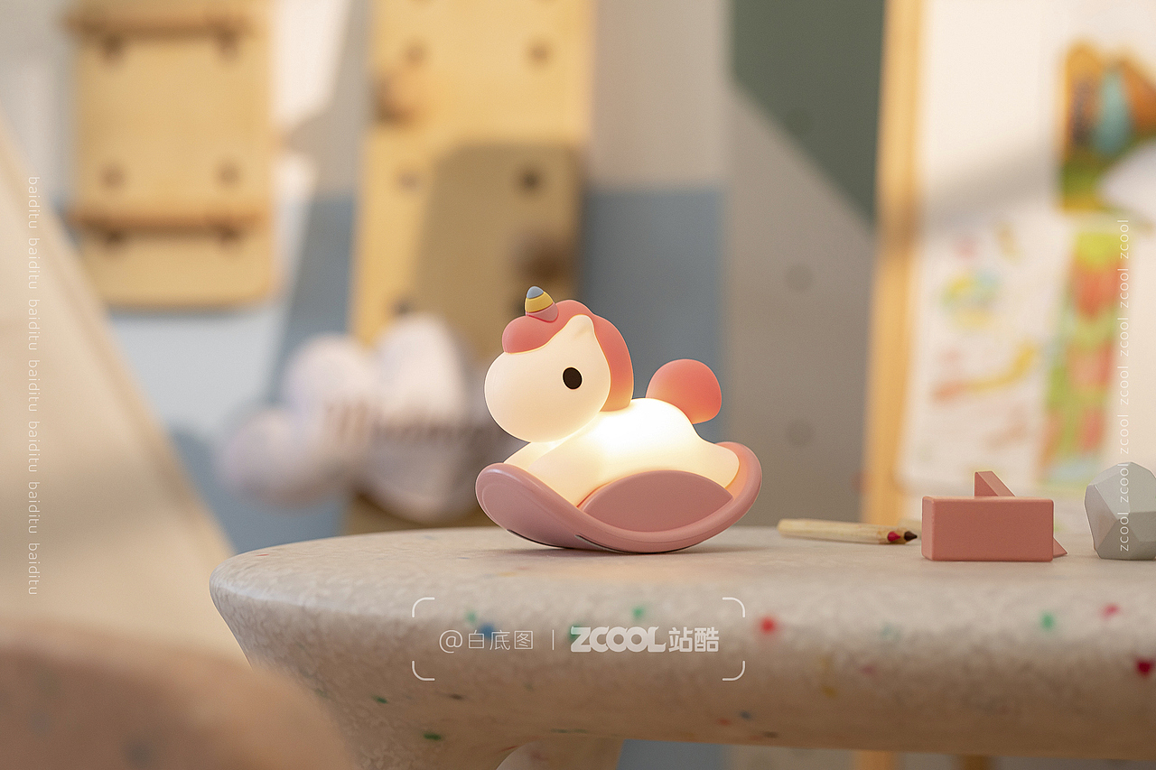 随手拍丨egogo彩虹木马小夜灯