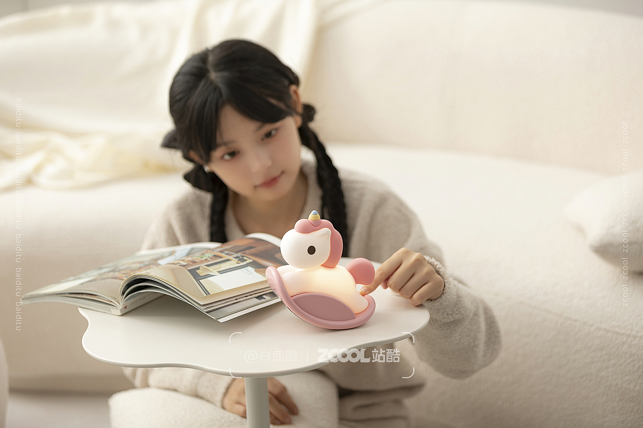 随手拍丨egogo彩虹木马小夜灯