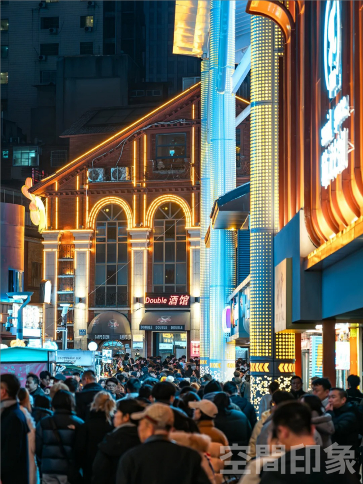 有情怀、有美感、有烟火气的商场应该是怎样的？（图ZMTQ4NDA5MzI=） - 资讯 - 站酷设计师空间印象商业设计原创素材 - 站酷ZCOOL