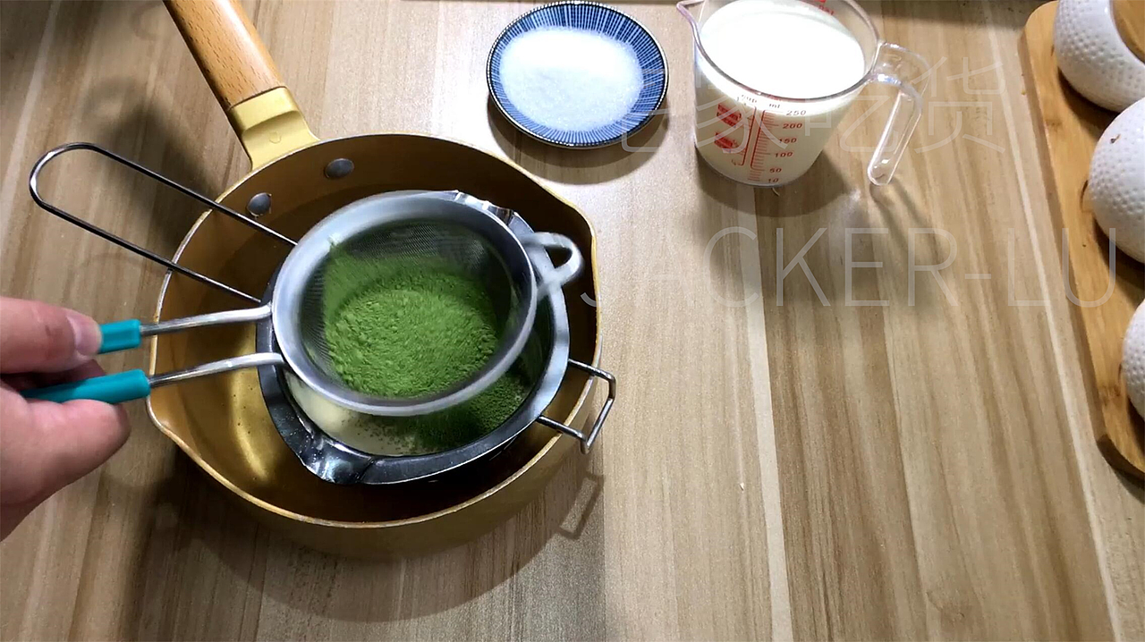 抹茶生巧雪糕,一口丝滑,冰爽冰凉,唤醒清凉与甜蜜。