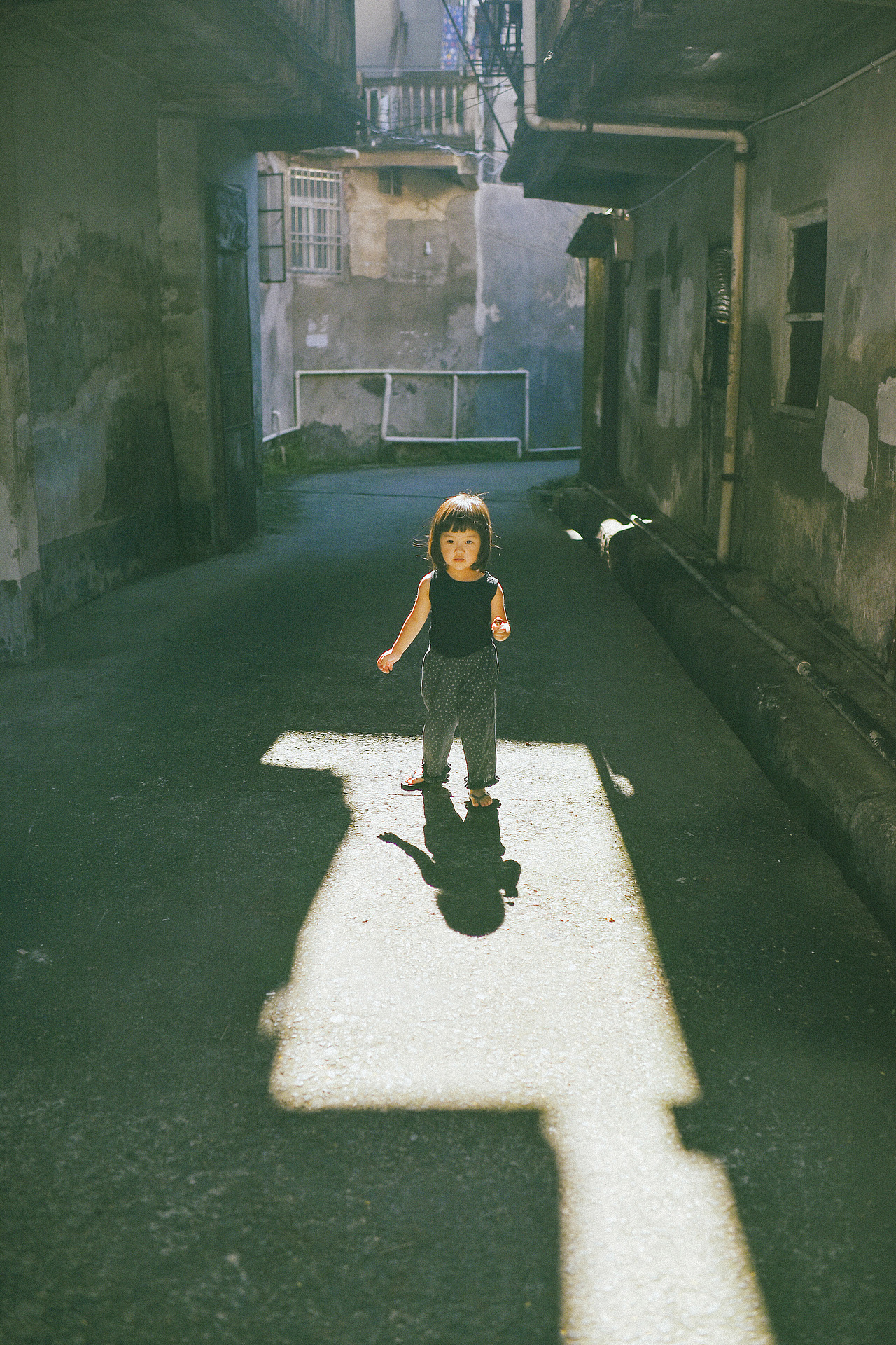 盛夏日记（图ZMzcyODIwMDIw） - 人像摄影 - 站酷设计师刘豌豆豆豆小姐原创素材 - 站酷ZCOOL