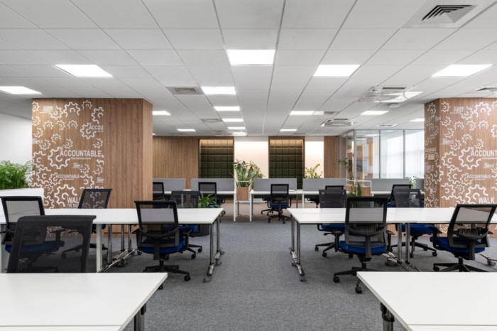 办公室设计装修:开放空间以光滑的曲线形式脱颖而出