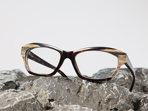 眼镜工厂：板材镜架和注塑镜架的区别-新创森