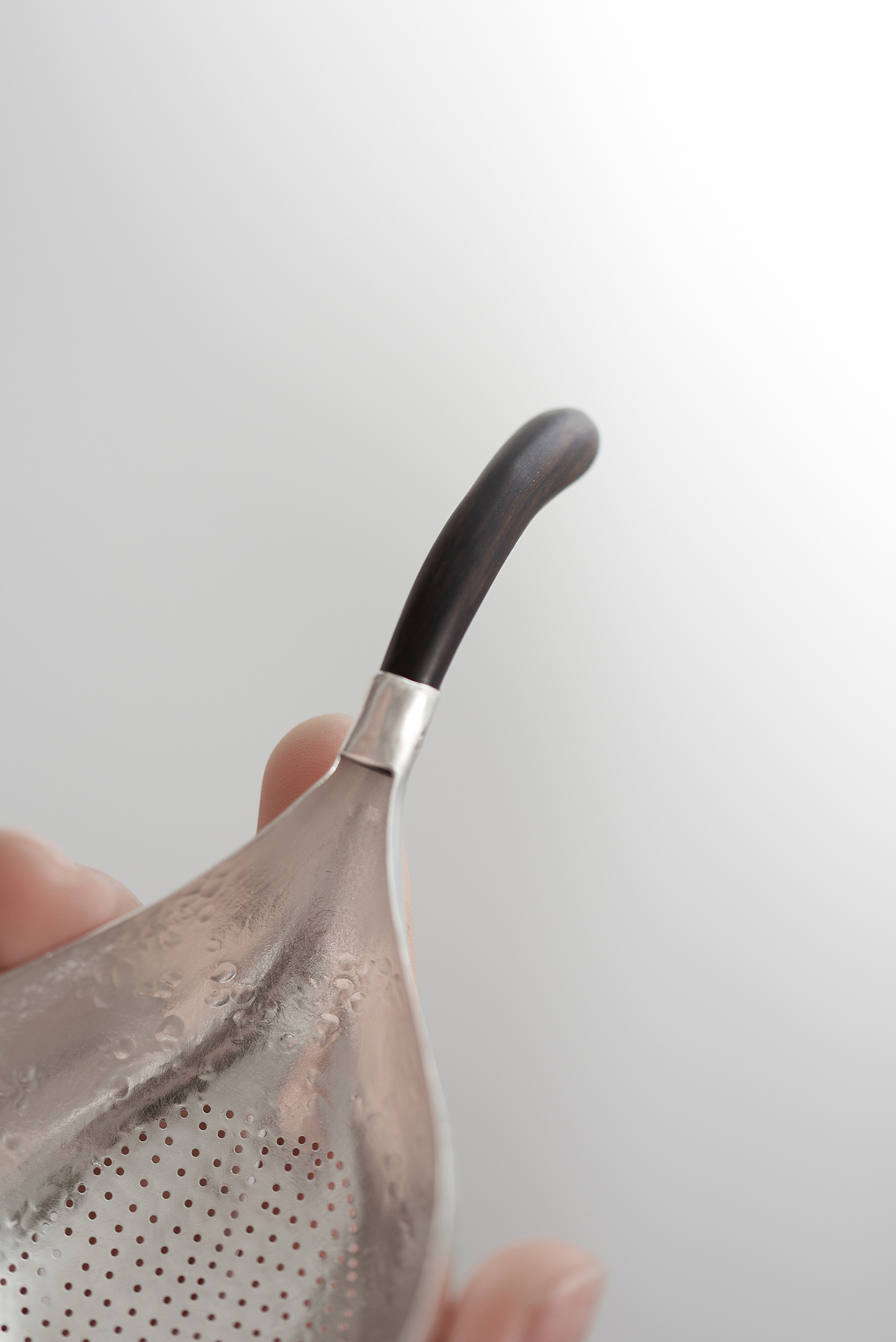 茶具拍摄 银质茶漏（图ZMzczMTQxNDk2） - 产品摄影 - 站酷设计师捕风摄影工作室原创素材 - 站酷ZCOOL