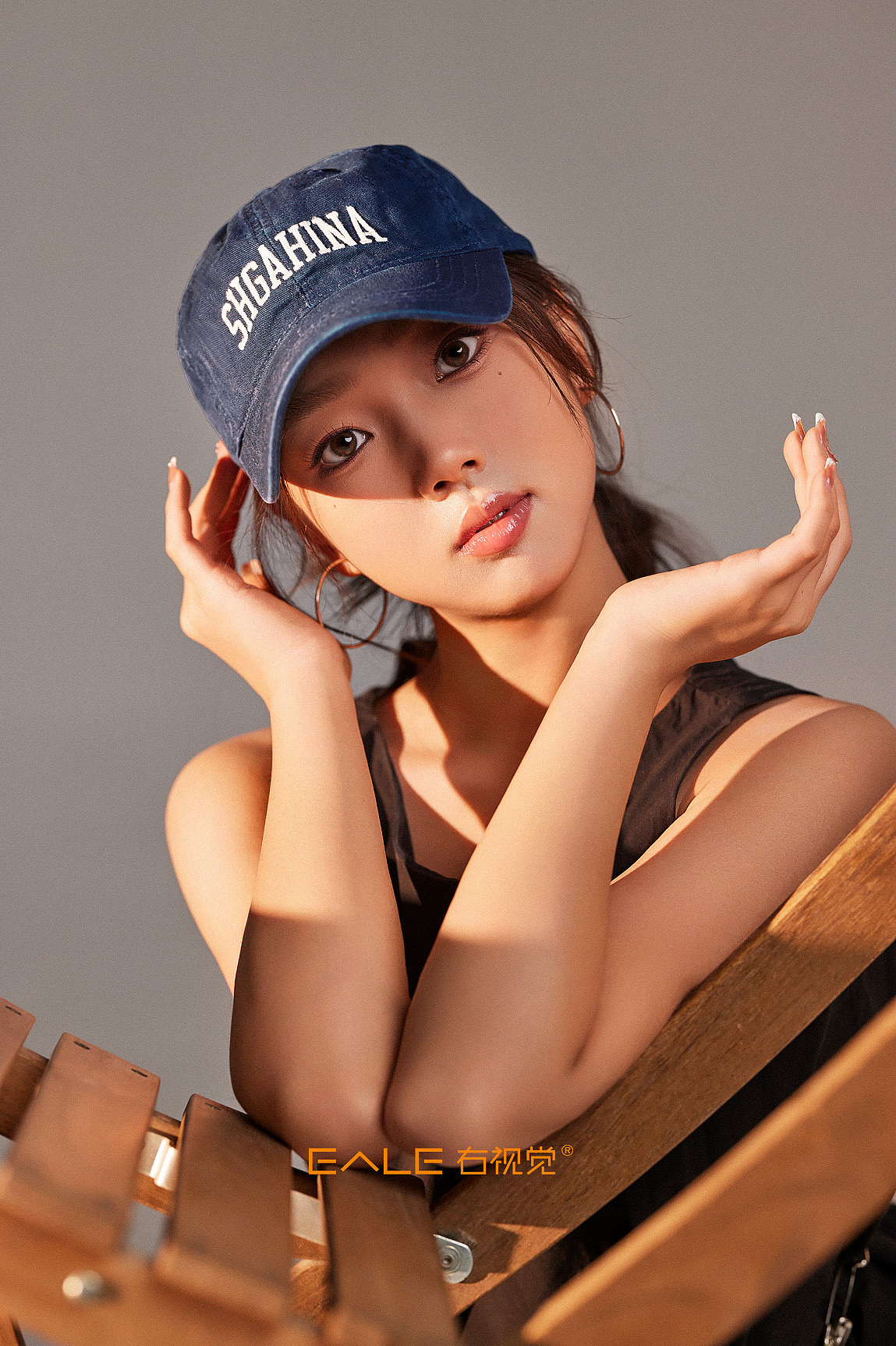 甜酷女生（图ZMzczMjM2NDE2） - 人像摄影 - 站酷设计师ealestudio原创素材 - 站酷ZCOOL