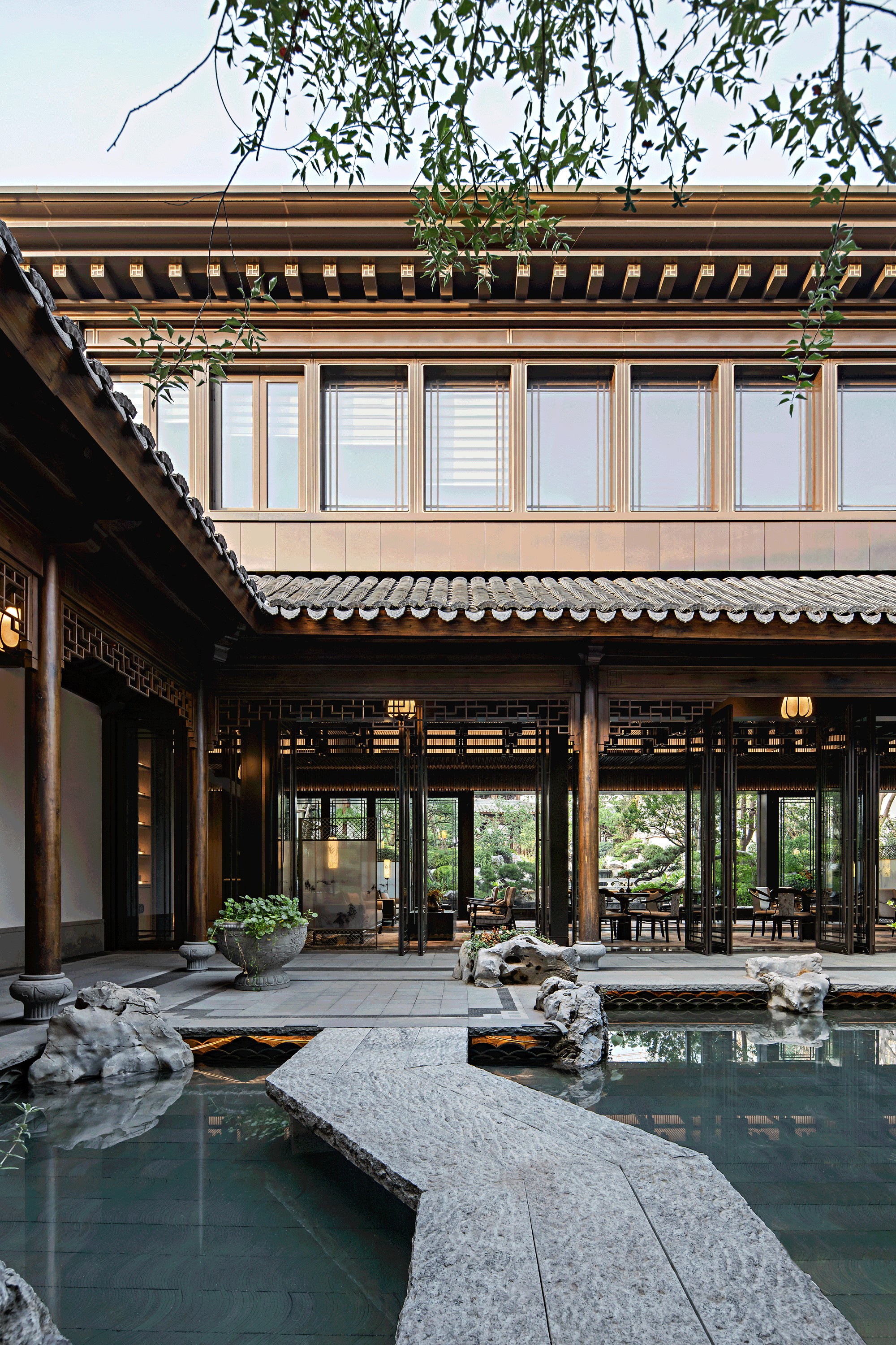 深圳盘石设计 | 吴文粒:悠游山水,江映月华!