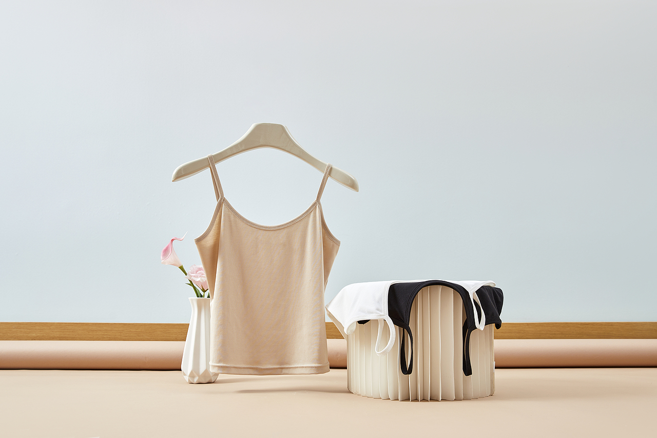 吊帶美背背心拍攝（圖ZMzczMjg2ODQw） - 產(chǎn)品攝影 - 站酷設(shè)計(jì)師攝影師啊兵原創(chuàng)素材 - 站酷ZCOOL