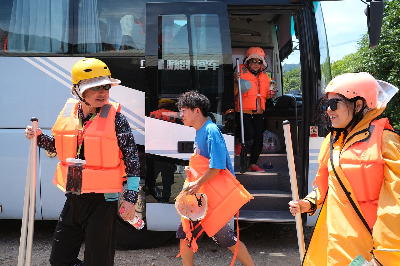 站酷18周年设计师大趴 -- SHANGHAI上海（图ZMzczNDg4MTgw） - 人文/纪实摄影 - 站酷设计师sevens777原创素材 - 站酷ZCOOL