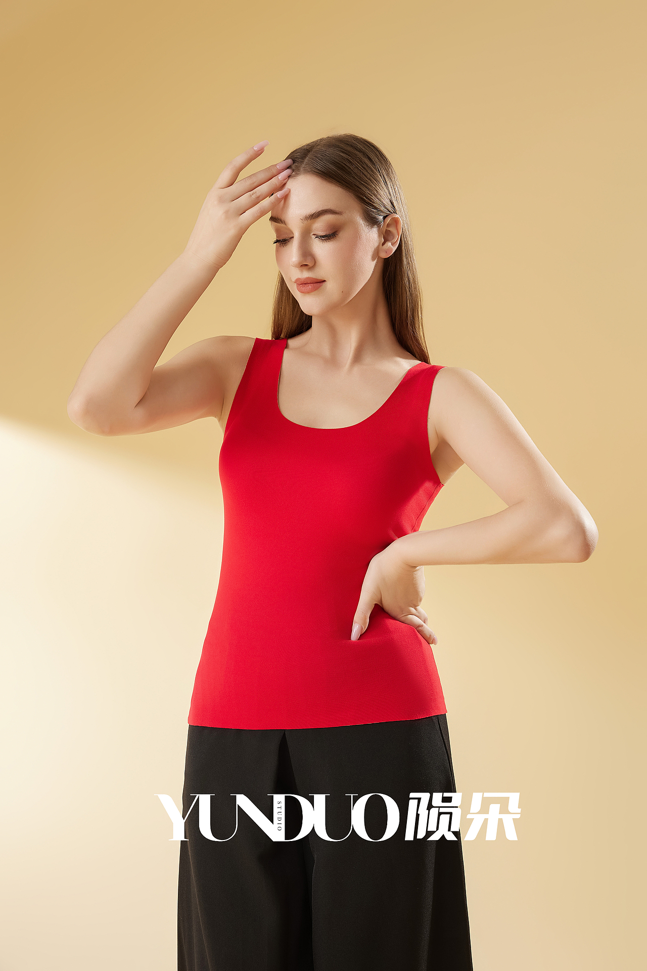 雪中飞 保暖拍摄 保暖背心 保暖套装 冬季保暖拍摄（图ZMzczNTM0NDM2） - 产品摄影 - 站酷设计师陨朵视觉顾问原创素材 - 站酷ZCOOL