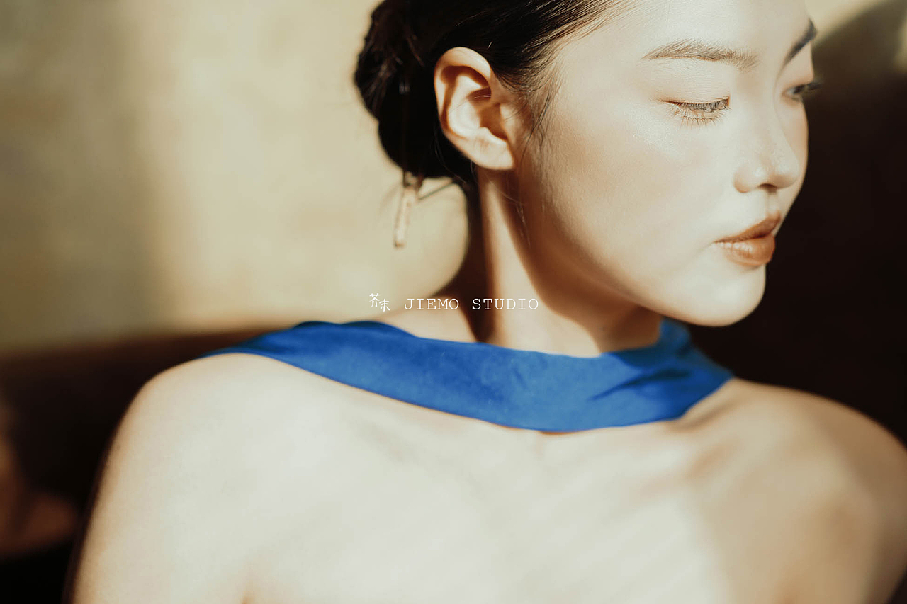 让人眼前一亮的克莱因蓝