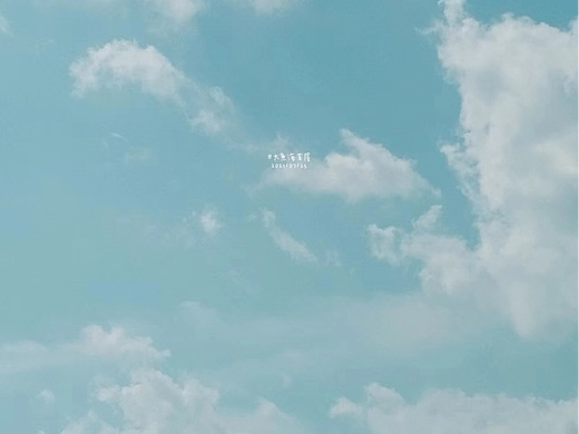 蓝云白天
