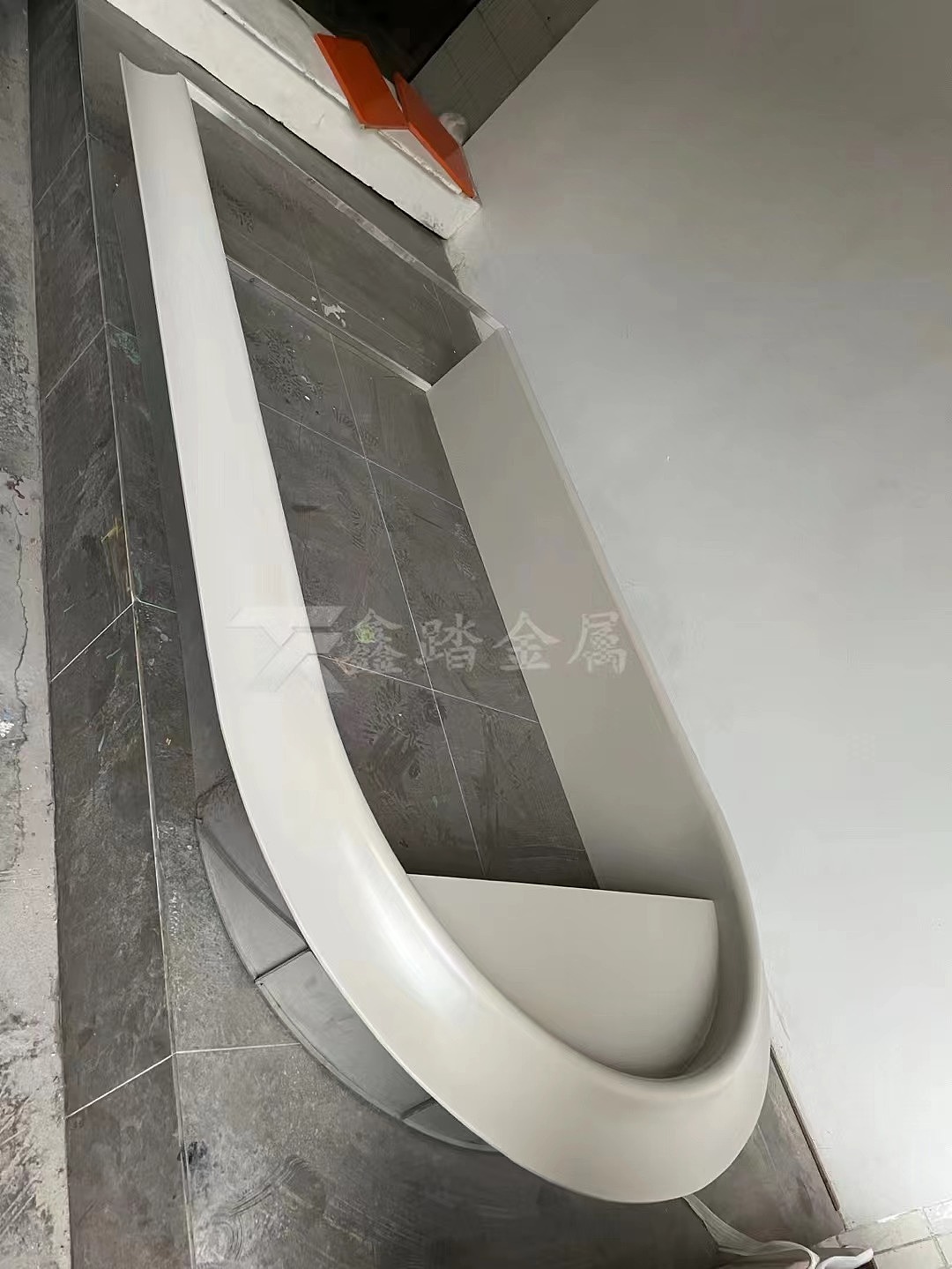 不锈钢金属门套 曲面壁龛 造型壁炉定制