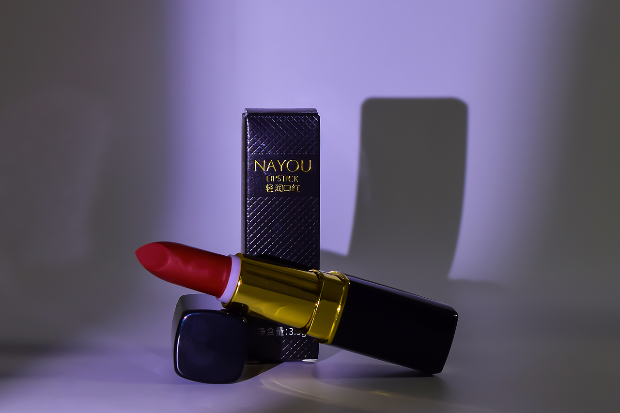 NAYOU轻润口红