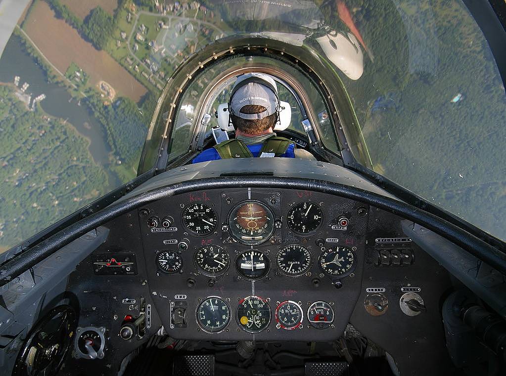 南昌金飞镖航空服务有限公司(初教六航空服务)图片库（图ZMzczNjgxMTg0） - 人像摄影 - 站酷设计师CNN相册原创素材 - 站酷ZCOOL