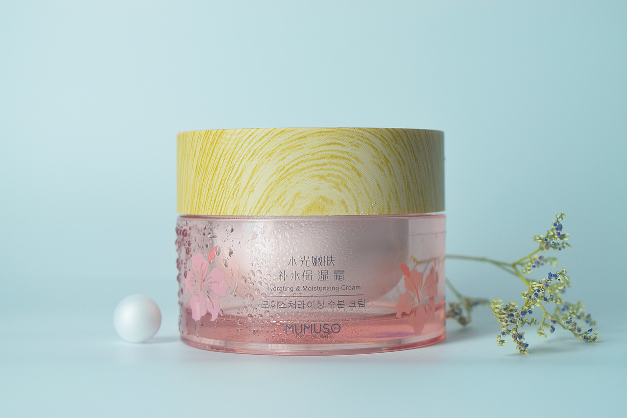 保湿露（图ZMzczNzc4NzU2） - 产品摄影 - 站酷设计师酷酷的庭原创素材 - 站酷ZCOOL