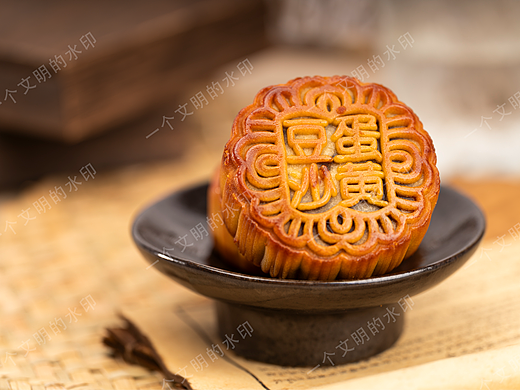 清爽场景的中式传统月饼