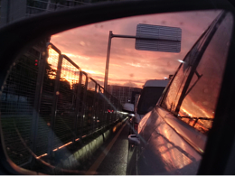 后視鏡里的風(fēng)景