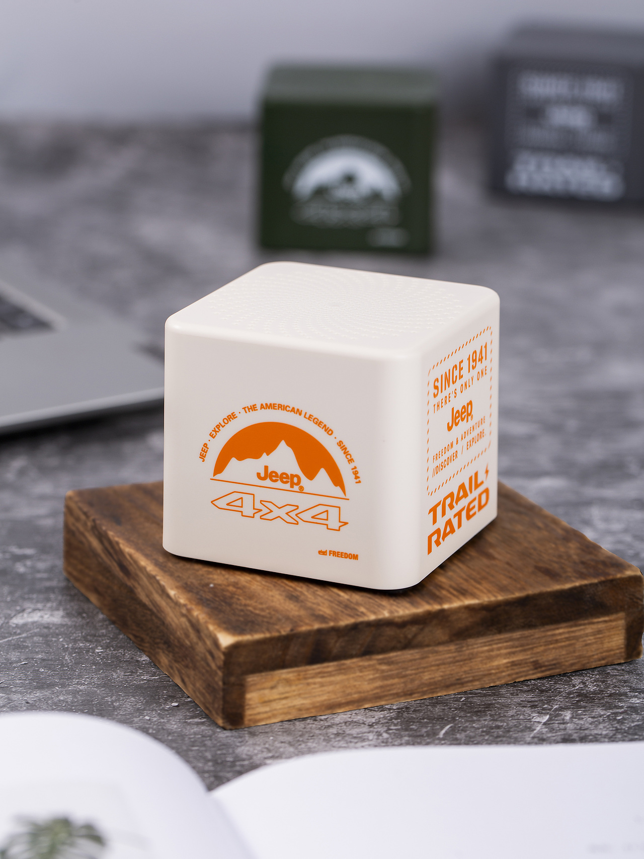 有间|jeep吉普蓝牙音响（图ZMzczOTEwOTY4） - 产品摄影 - 站酷设计师有间图片社原创素材 - 站酷ZCOOL