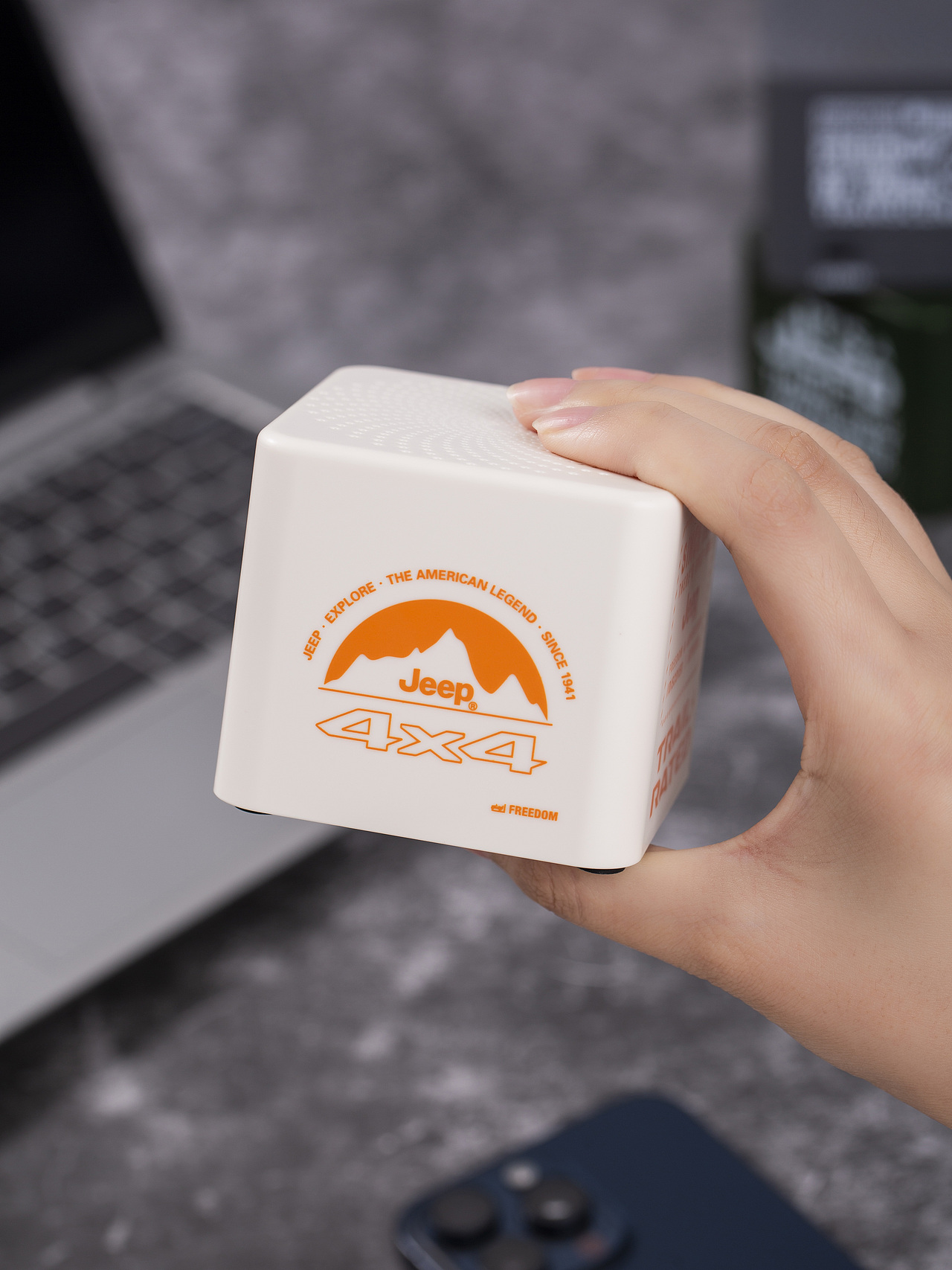 有间|jeep吉普蓝牙音响（图ZMzczOTEwOTUy） - 产品摄影 - 站酷设计师有间图片社原创素材 - 站酷ZCOOL