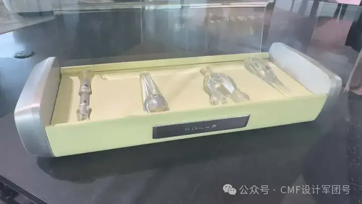 凯迪拉克概念车Sollei发布,设计独特,内外饰CMF解析