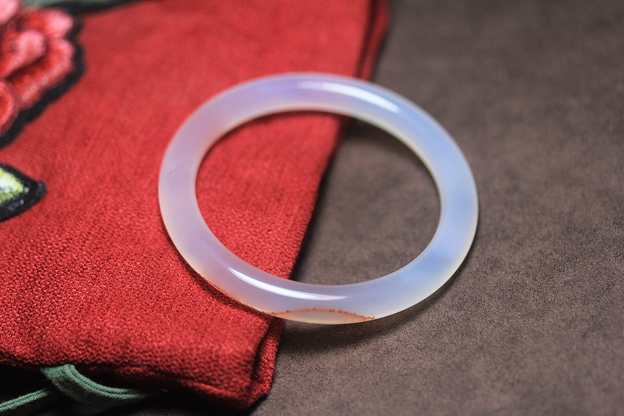 24.7.26玛瑙手镯九多张