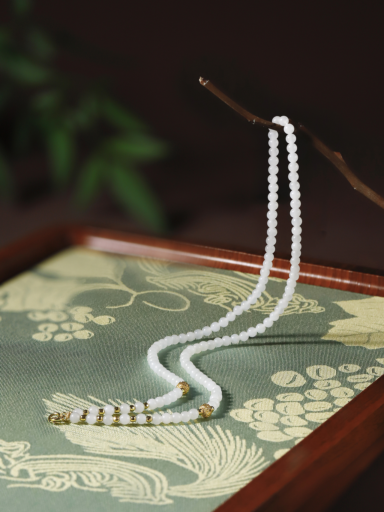 和田白玉珠串系列（图ZMzc0MDc1MjQ4） - 产品摄影 - 站酷设计师摄影师一王中琦原创素材 - 站酷ZCOOL