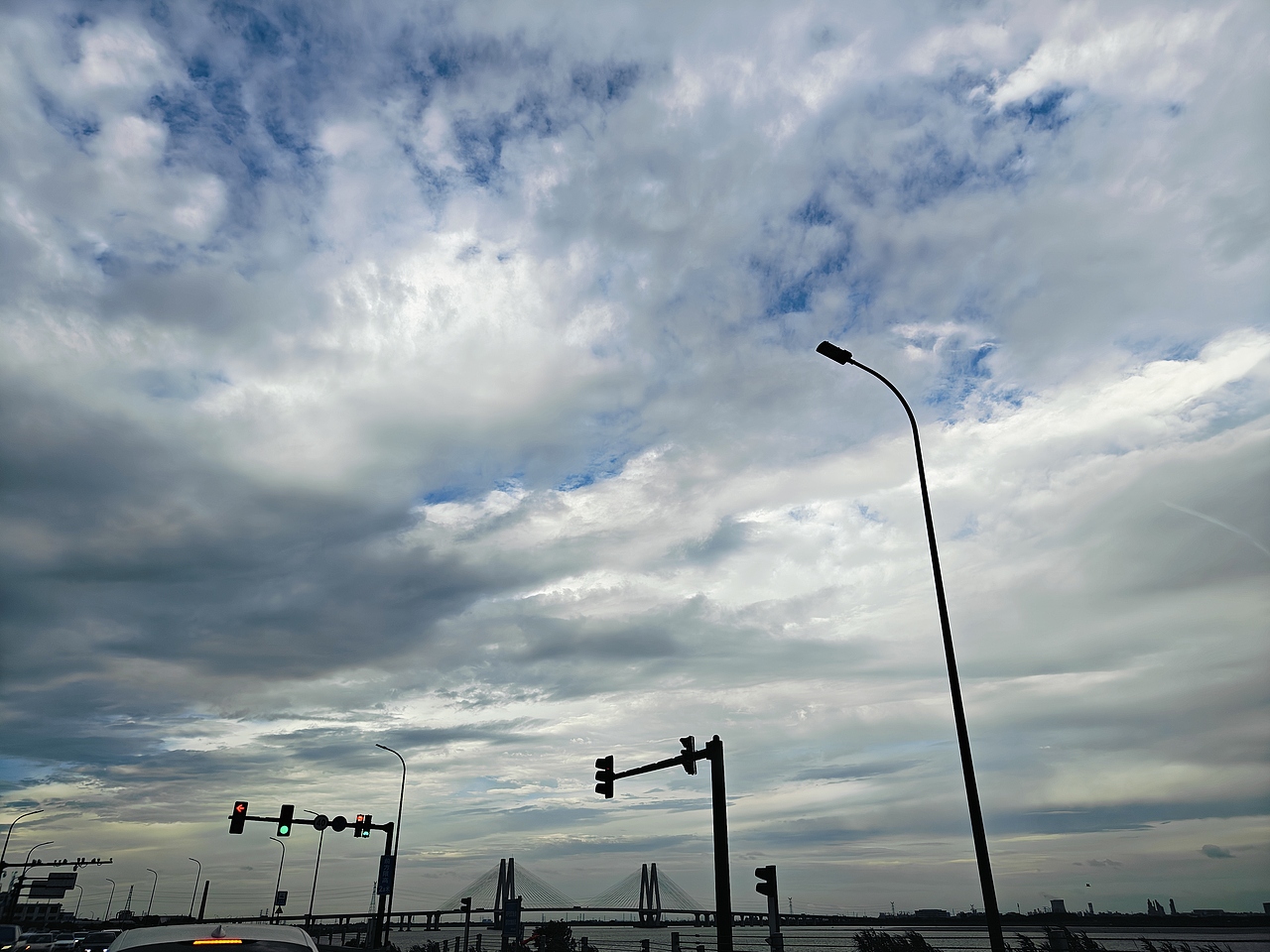 喜欢拍天空的人一定很温柔吧（图ZMzc0MjUxNTUy） - 风光摄影 - 站酷设计师angelslove原创素材 - 站酷ZCOOL