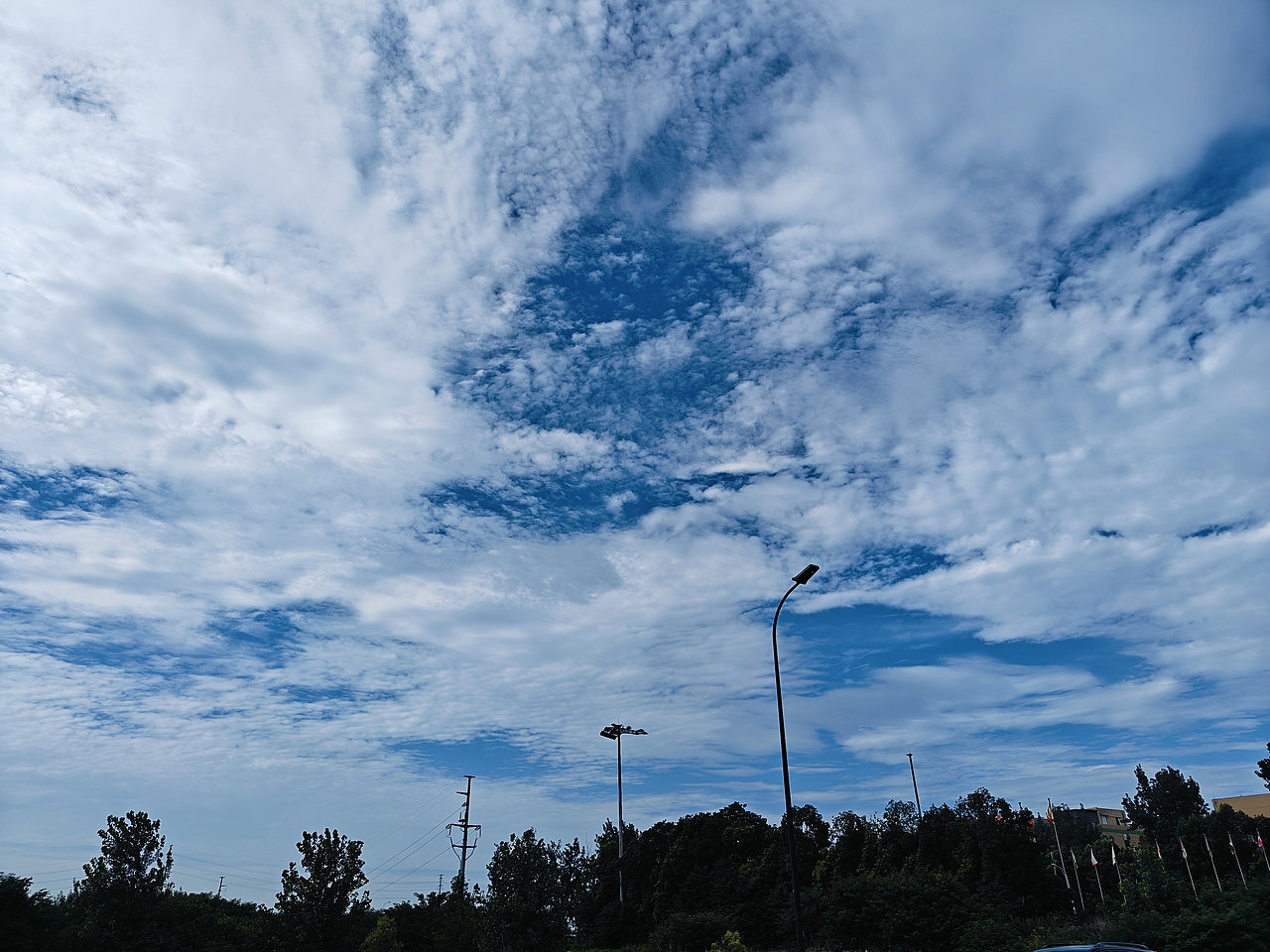 喜欢拍天空的人一定很温柔吧（图ZMzc0MjUxNTQ0） - 风光摄影 - 站酷设计师angelslove原创素材 - 站酷ZCOOL