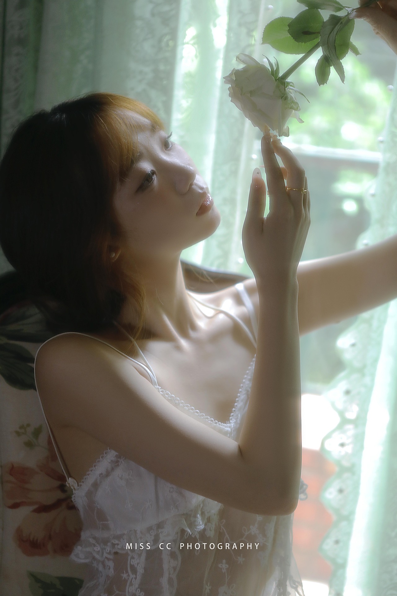 乌云释放一场情绪雨