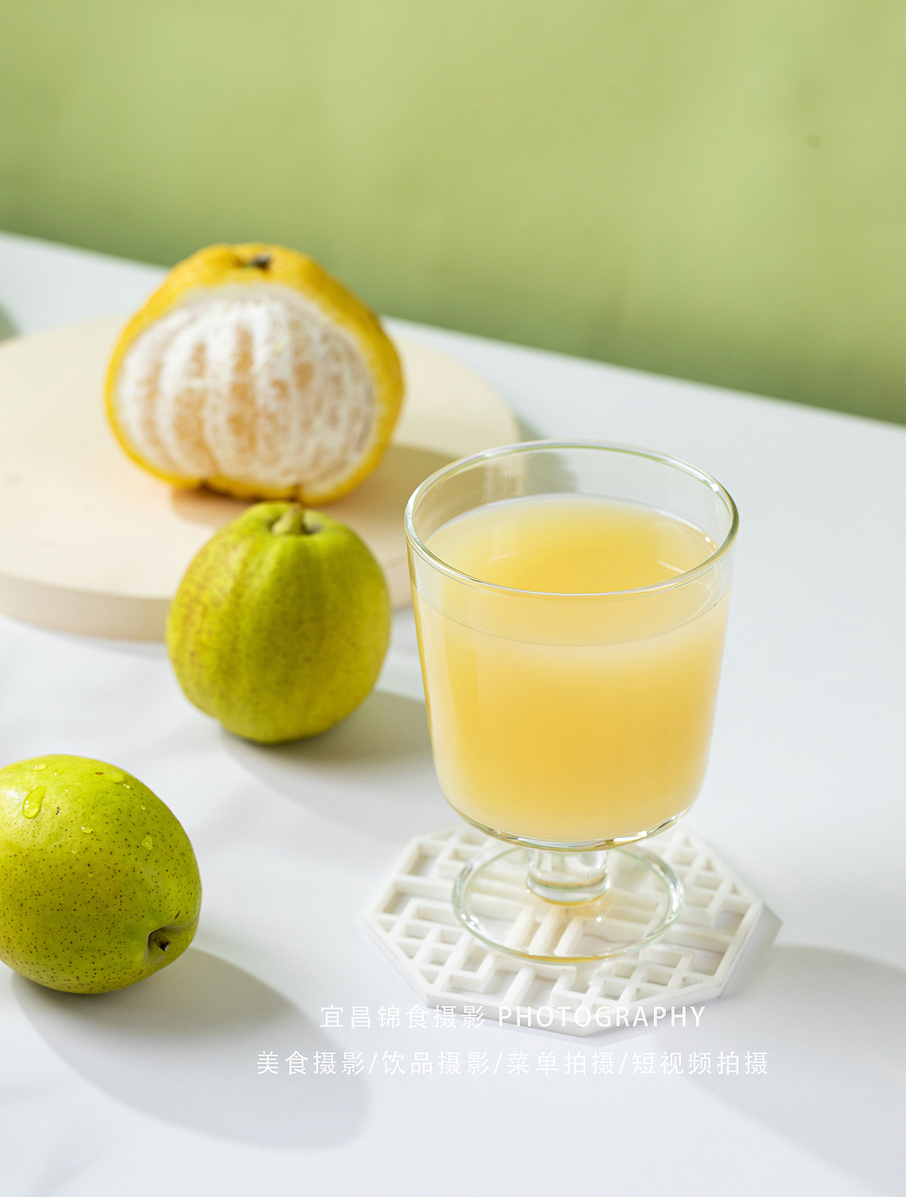 梨柚子/桑葚NFC果汁户外森系拍摄/宜昌饮品摄影/饮料（图ZMzc0NDA0NTc2） - 美食摄影 - 站酷设计师宜昌锦食摄影原创素材 - 站酷ZCOOL