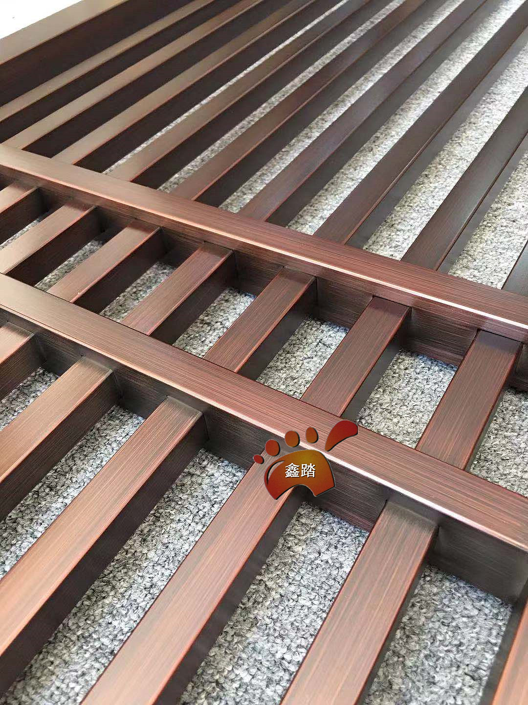 简易不锈钢屏风格栅、隔而不离的氛围感