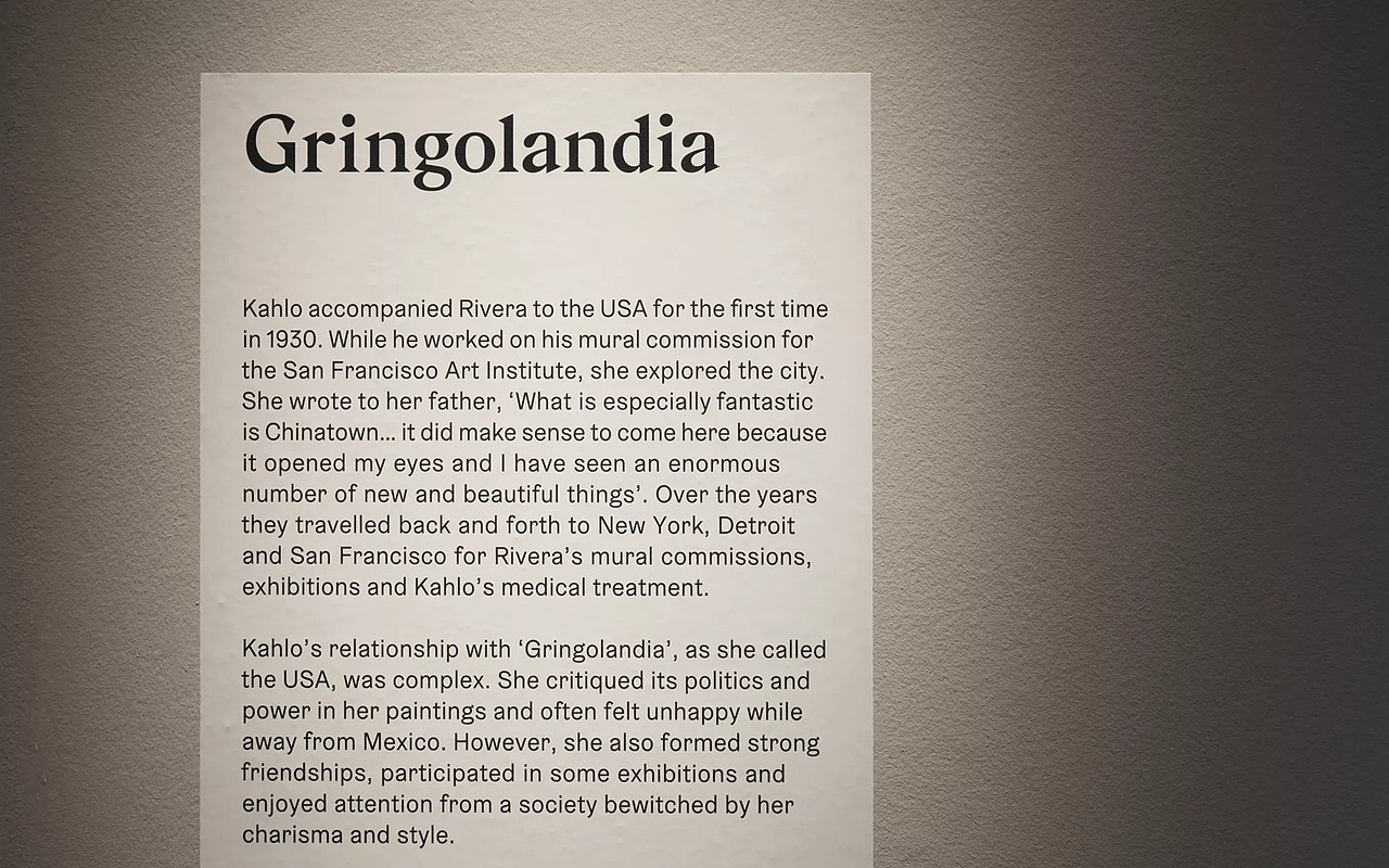 展览设计 I 传统服饰