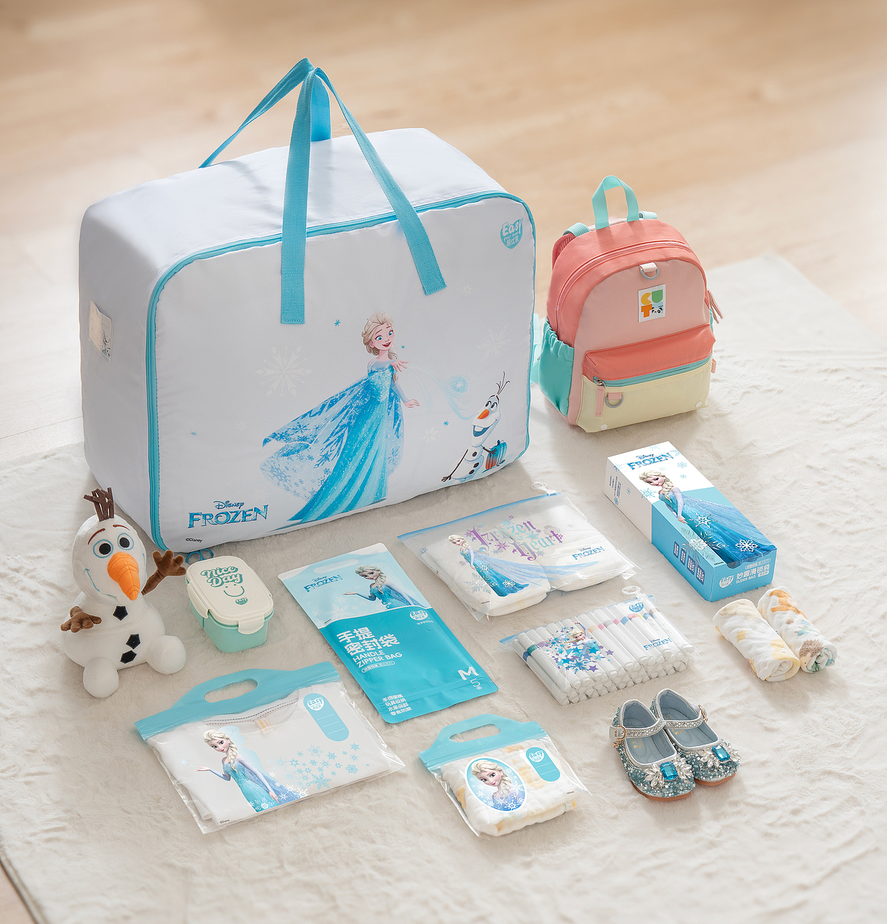 开学季系列产品（密实袋 餐垫、书包、餐盒）-创意拍摄（图ZMzc0NDk3OTQ4） - 产品摄影 - 站酷设计师甯宇原创素材 - 站酷ZCOOL