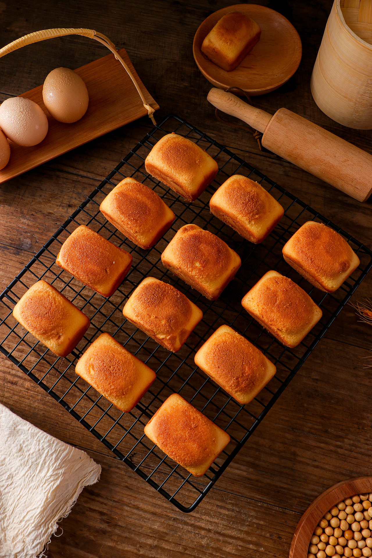 传统老面包老式面包糕点美食摄影拍摄光绪视觉策划拍摄