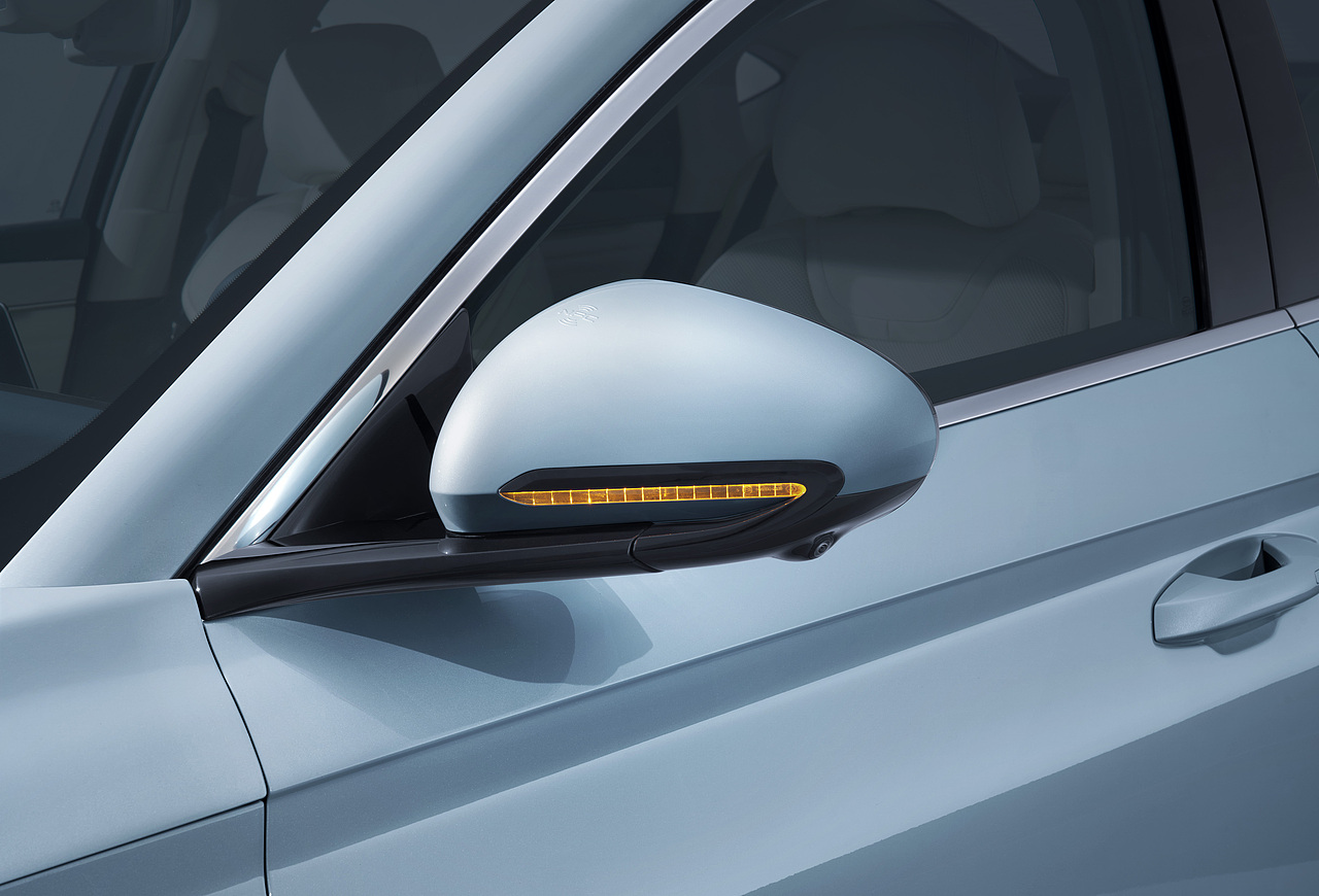 工业奇迹-比亚迪秦L