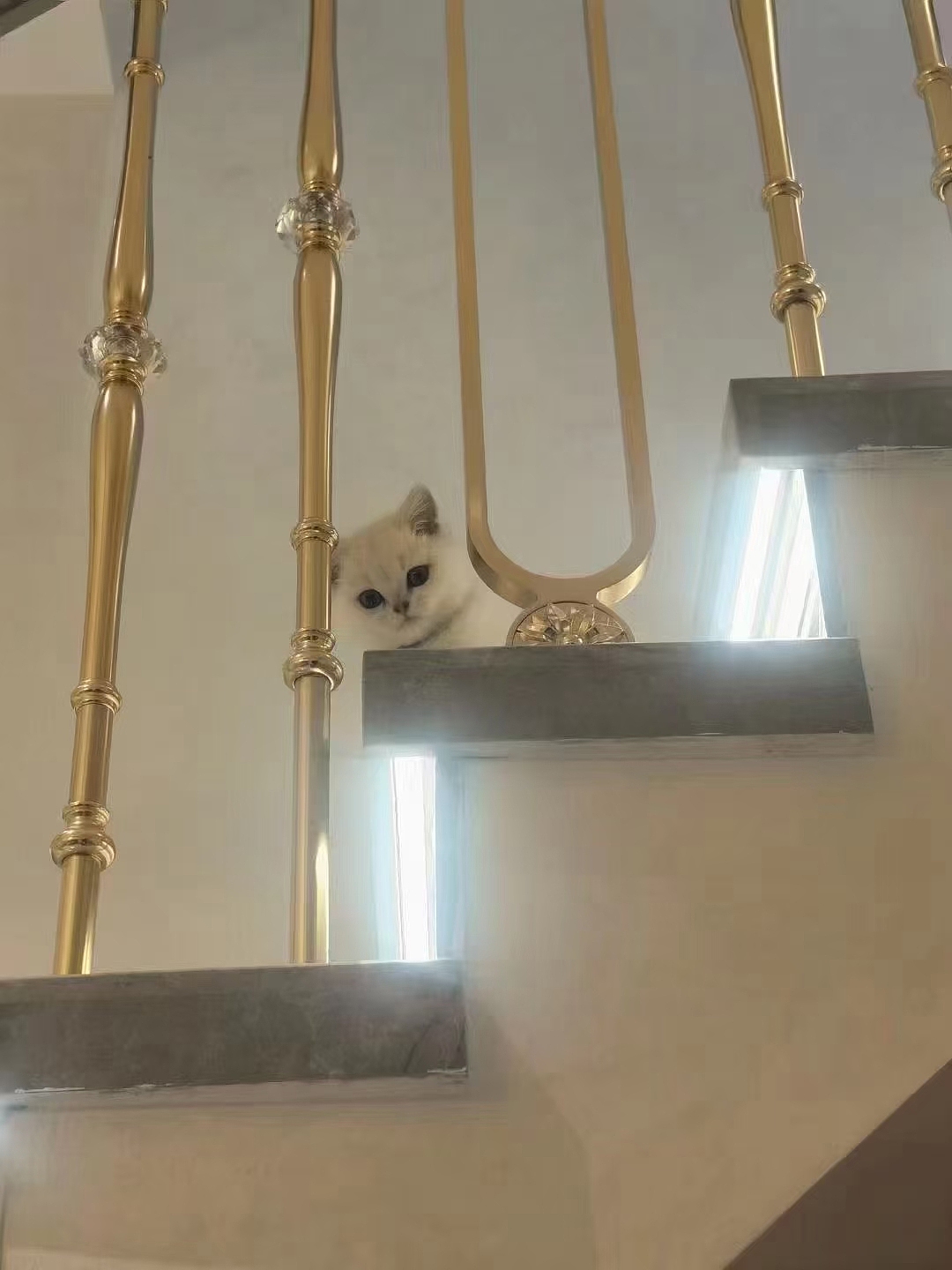 广东汕头中式仿铜楼梯立柱