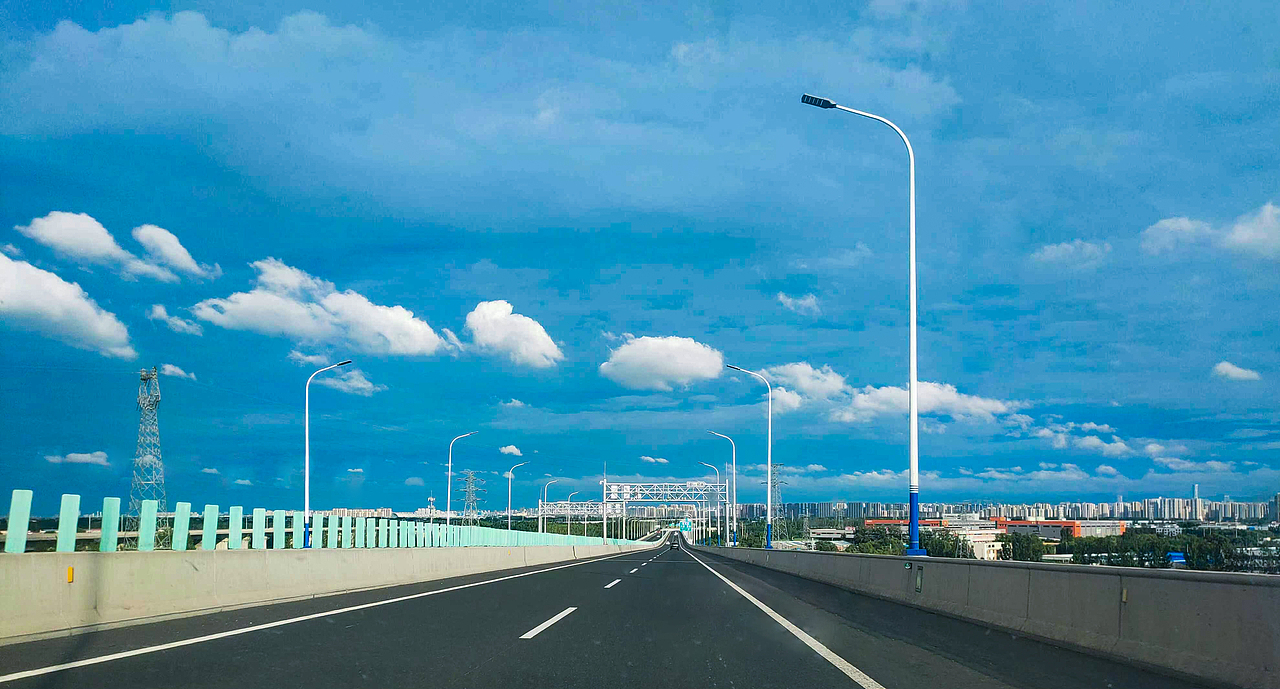 夏日天空的惊喜（图ZMzc0NjIwMzA0） - 其他摄影 - 站酷设计师李子YUE原创素材 - 站酷ZCOOL